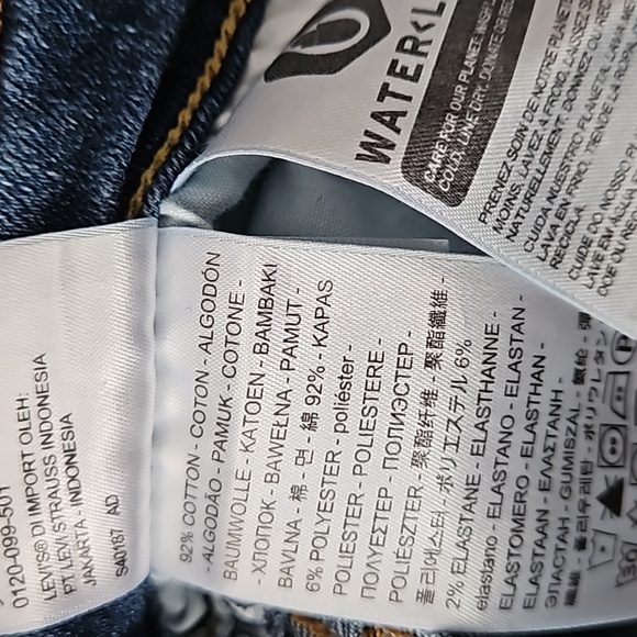 Levi's 721 High Rise Skinny Jeans - Picture 7 of 7
